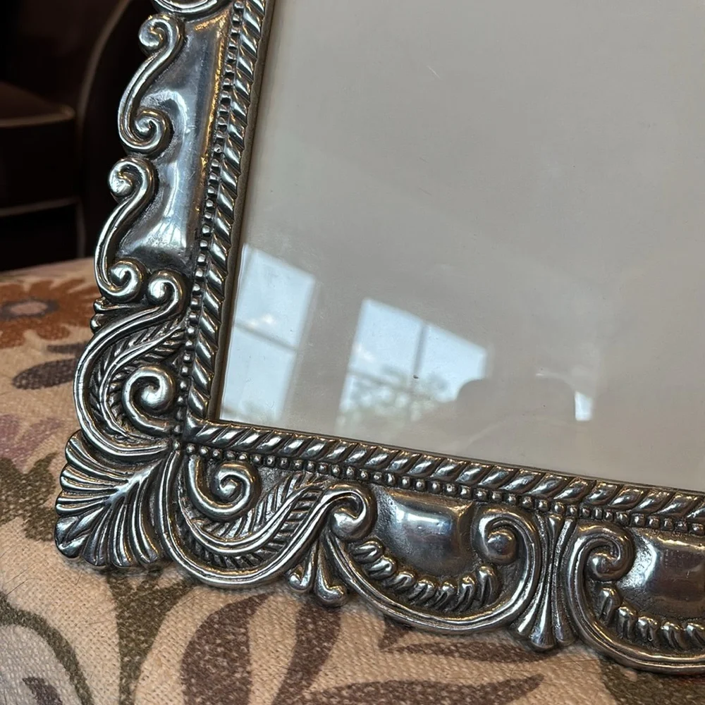 Vintage Ashleigh Manor Art Nouveau Style Cast Aluminum Picture Frame 8 x‎ 10